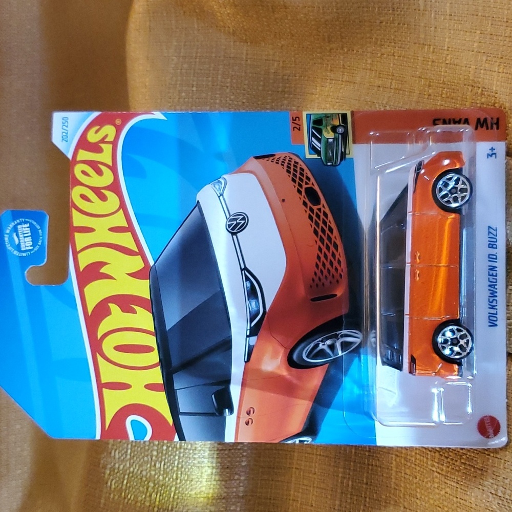 Hot Wheels - Picture 1 of 9